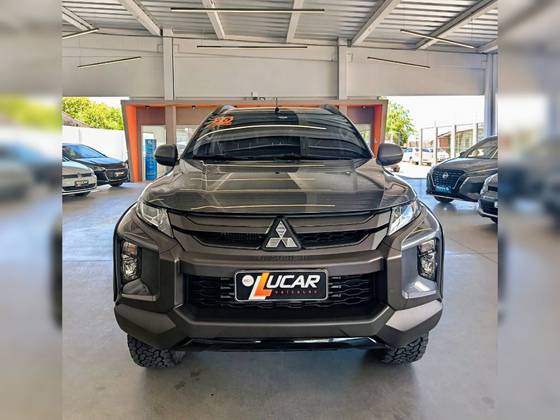 MITSUBISHI L200 TRITON 2.4 16V TURBO DIESEL SPORT OUTDOOR GLS CD 4P 4X4 AUTOMÁTICO